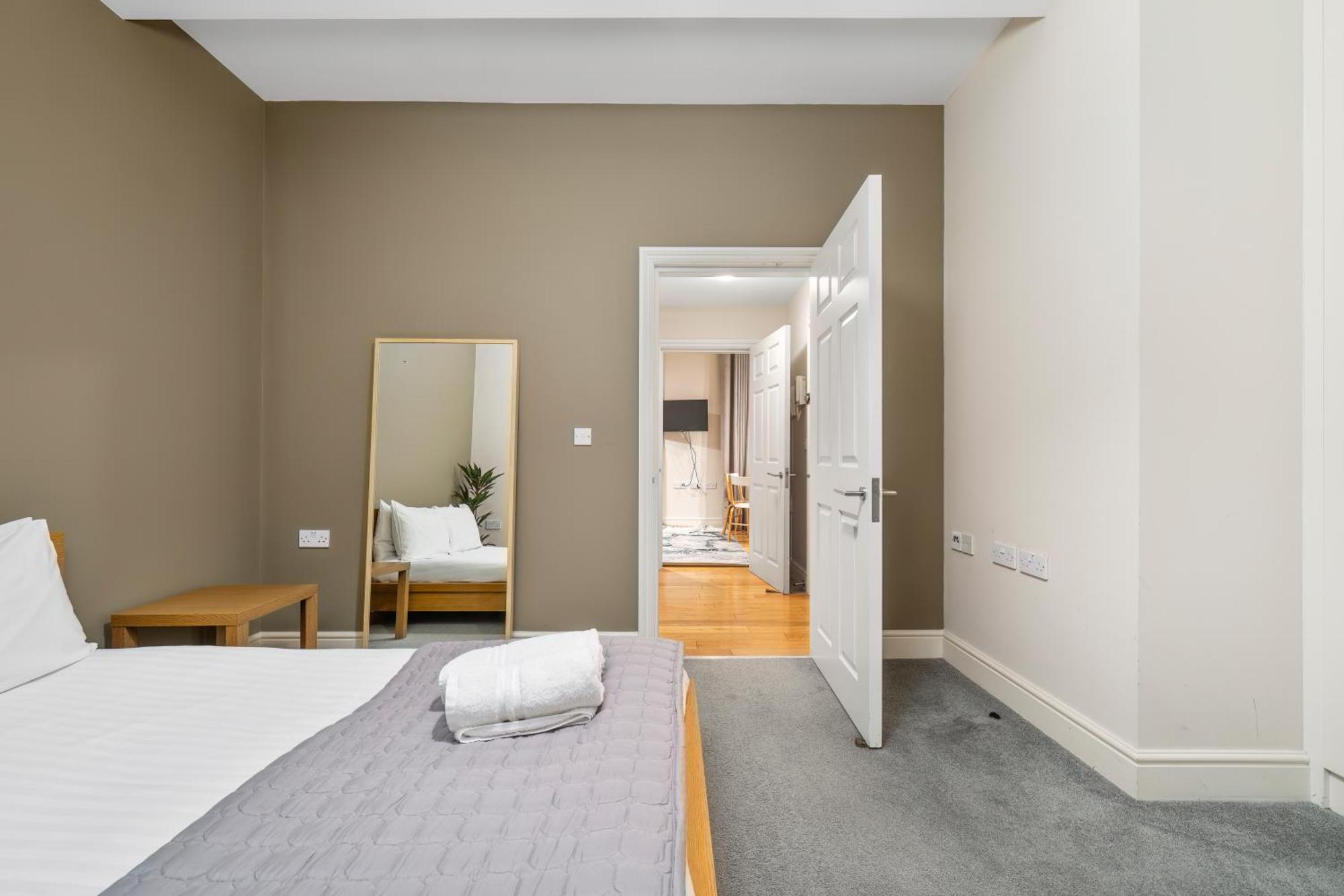 Paddington Modern Apartments 런던 외부 사진