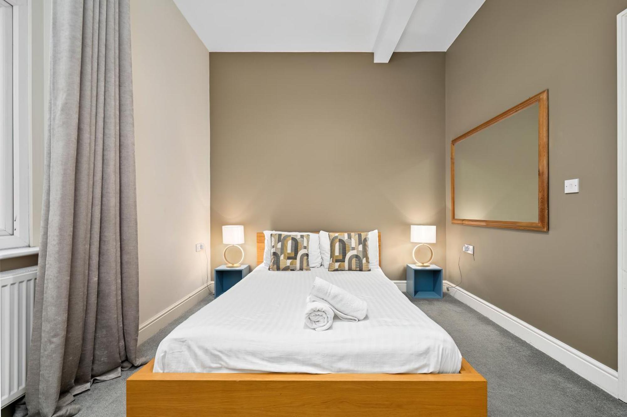 Paddington Modern Apartments 런던 외부 사진
